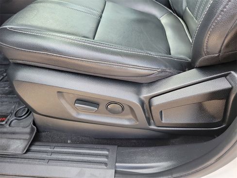 Used 2020 Ford Ranger Lariat w/ Equipment Group 501A Mid image 19