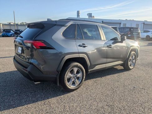 Used 2025 Toyota RAV4 XLE w/ Convenience Package FWD image 4