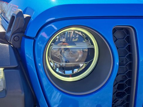 Used 2021 Jeep Gladiator Mojave image 7