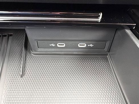 New 2026 Volkswagen Atlas SE FWD image 24
