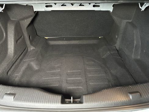Used 2019 Chevrolet Cruze LS w/ LS Convenience Package FWD image 22