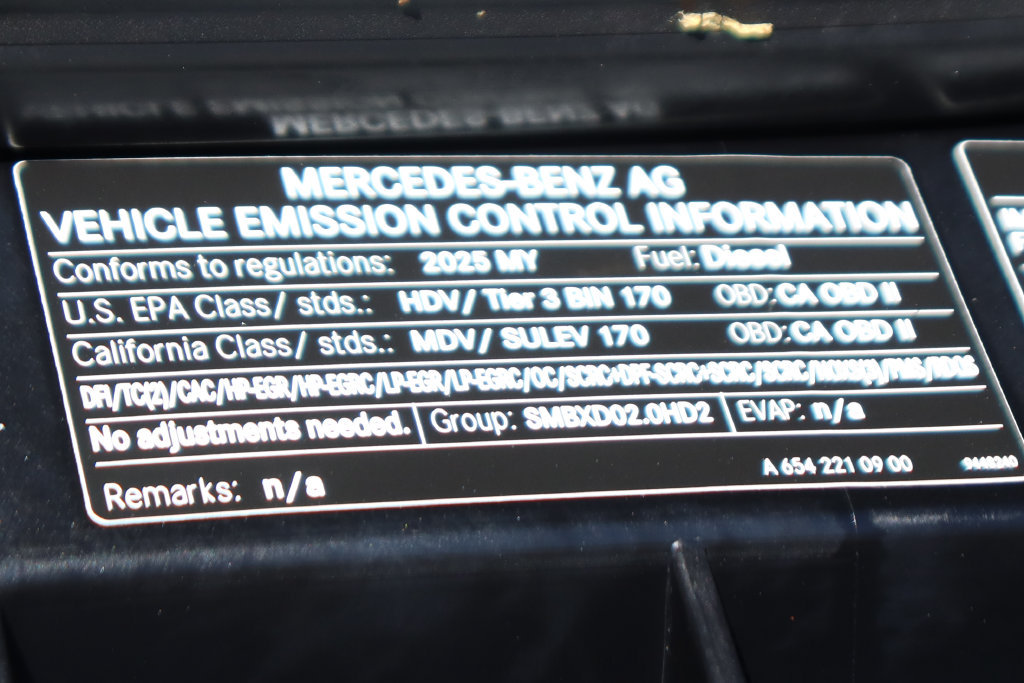 Used 2025 Mercedes-Benz Sprinter 2500 image 18