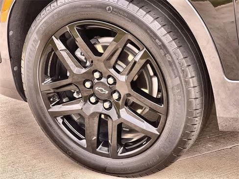 Used 2023 Chevrolet Blazer Premier w/ Enhanced Convenience Package image 9