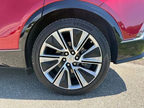 Certified 2025 Cadillac Lyriq Luxury w/ LPO, Floor Liner Package AWD/4WD image 15