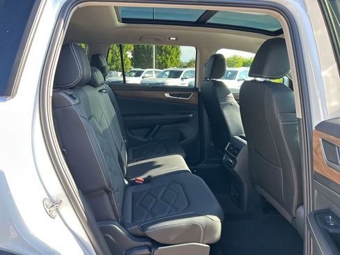New 2026 Volkswagen Atlas SE FWD image 46