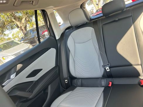 New 2026 Volkswagen Tiguan SE FWD image 12