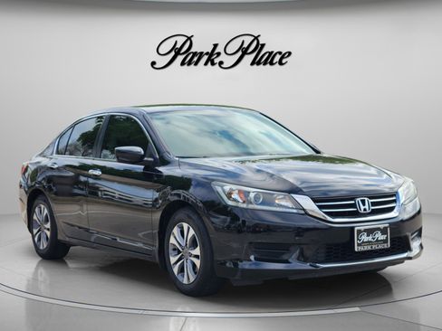 Used 2015 Honda Accord LX image 4