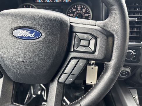 Used 2019 Ford F150 XLT w/ Equipment Group 302A Luxury AWD/4WD image 15