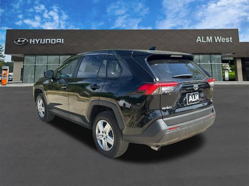 Used 2025 Toyota RAV4 LE AWD/4WD image 7