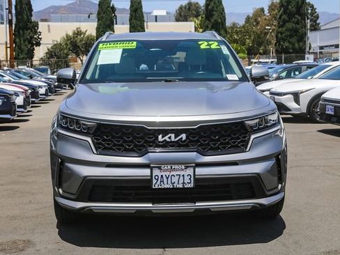 Used 2022 Kia Sorento S FWD image 3