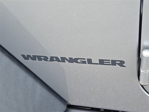 Used 2016 Jeep Wrangler Sport image 27