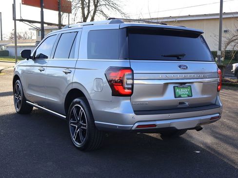 Used 2024 Ford Expedition Platinum image 4