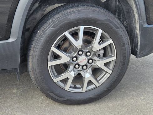 Used 2021 GMC Acadia SLE image 15