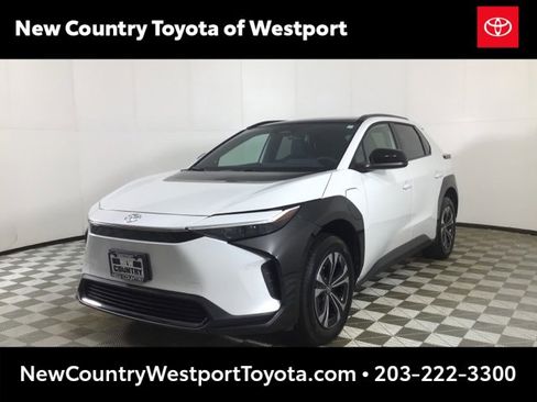 Used 2024 Toyota bZ4X XLE image 3
