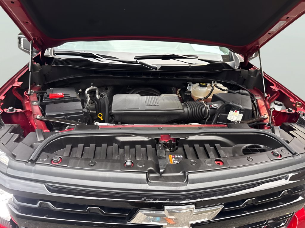 Used 2024 Chevrolet Silverado 1500 LT Trail Boss w/ LT Trail Boss Premium Package AWD/4WD image 11