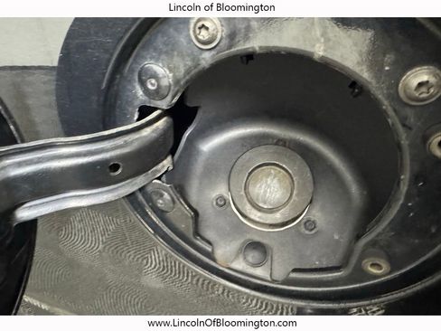 Used 2017 GMC Sierra 1500 SLE w/ SLE Value Package image 24