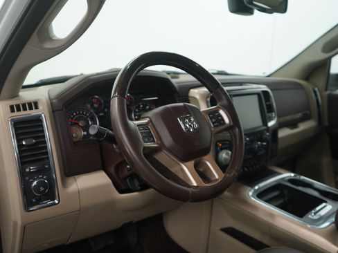 Used 2016 RAM 1500 Laramie Longhorn image 17