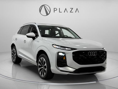 New 2026 Audi Q3 quattro 2.0T image 6