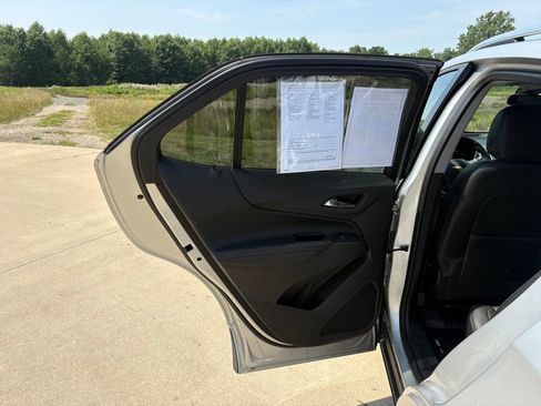Used 2020 Chevrolet Equinox Premier FWD image 41