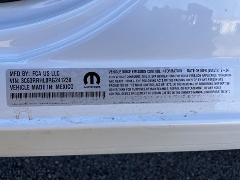 Used 2024 RAM 3500 Big Horn image 12