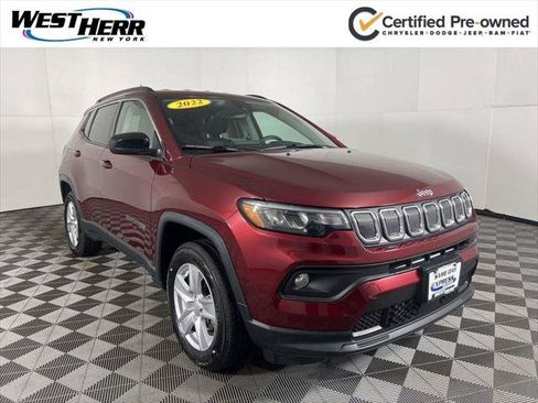 Certified 2022 Jeep Compass Latitude w/ Convenience Group AWD/4WD image 1