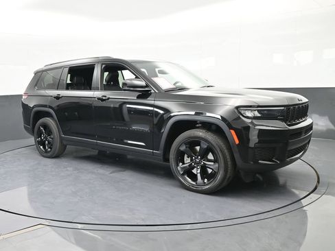 Used 2021 Jeep Grand Cherokee L Laredo image 8