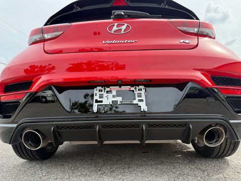 Used 2022 Hyundai Veloster N image 42
