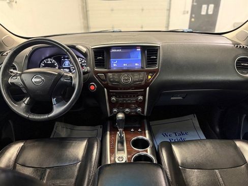 Used 2015 Nissan Pathfinder Platinum image 22
