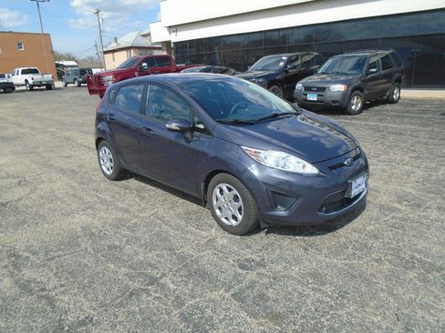 Used 2013 Ford Fiesta SE w/ Super Fuel Economy Pkg image 1