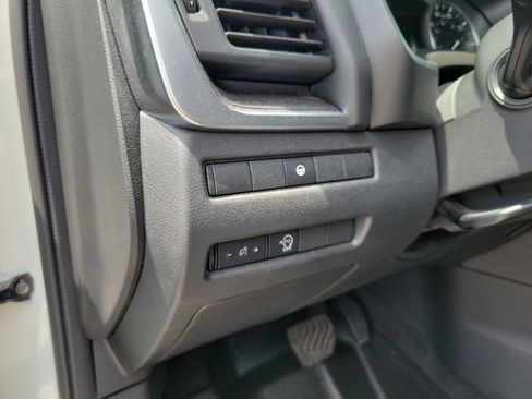 Used 2023 Nissan Rogue SV AWD/4WD image 20