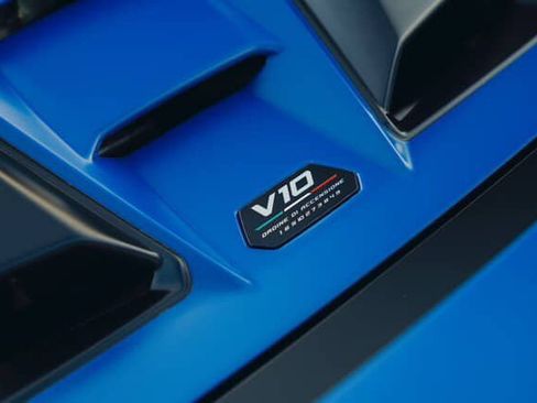 Used 2023 Lamborghini Huracan Tecnica RWD image 16