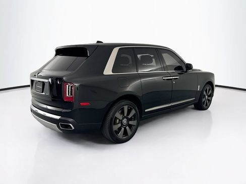 Used 2024 Rolls-Royce Cullinan AWD/4WD image 5