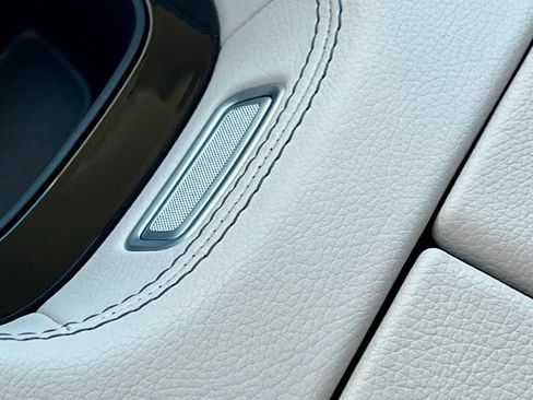 Certified 2025 Mercedes-Benz GLE 450e 4MATIC image 30