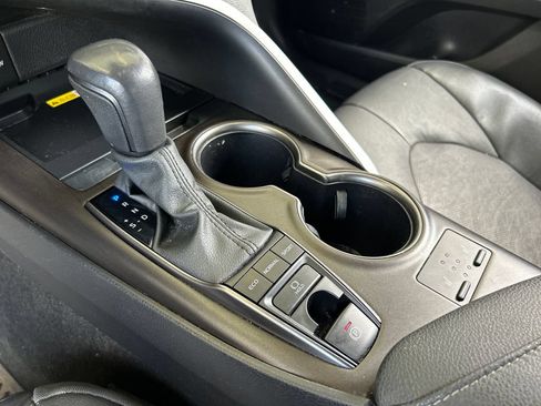 Used 2024 Toyota Camry XSE FWD image 20