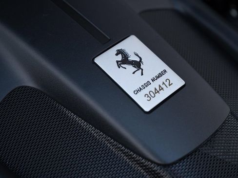Used 2024 Ferrari Roma Spider RWD image 15