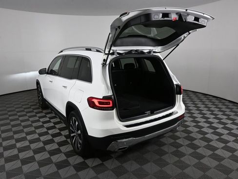 Used 2022 Mercedes-Benz GLB 250 image 28