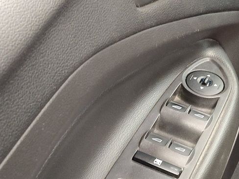 Used 2018 Ford Escape SE image 27