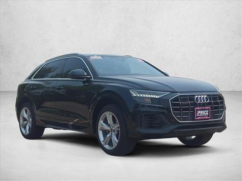 Used 2023 Audi Q8 Premium AWD/4WD image 3