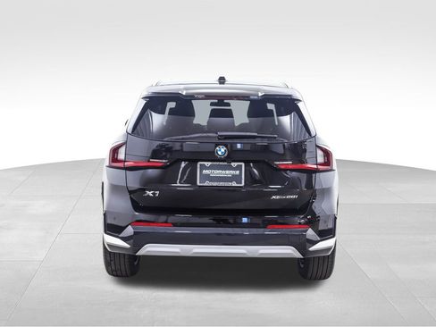 Used 2025 BMW X1 xDrive28i w/ Convenience Package image 4