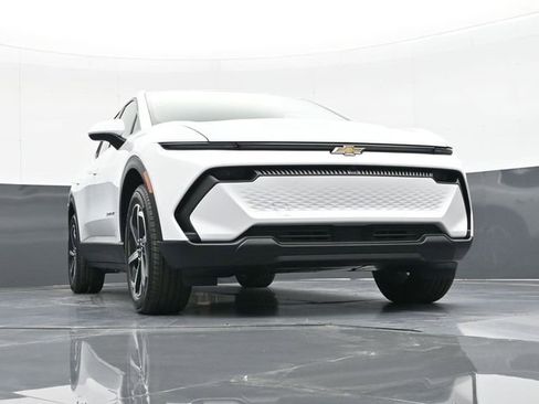 New 2026 Chevrolet Equinox EV LT FWD image 47