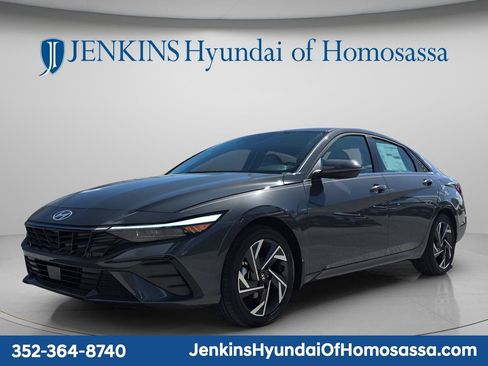 New 2026 Hyundai Elantra Limited FWD image 5