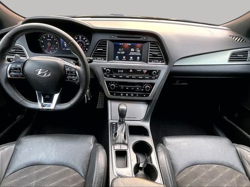 Used 2017 Hyundai Sonata Sport 2.0T FWD image 14
