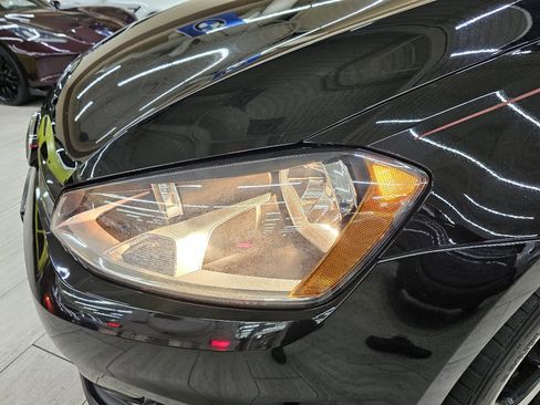 Used 2016 Volkswagen Golf S image 11