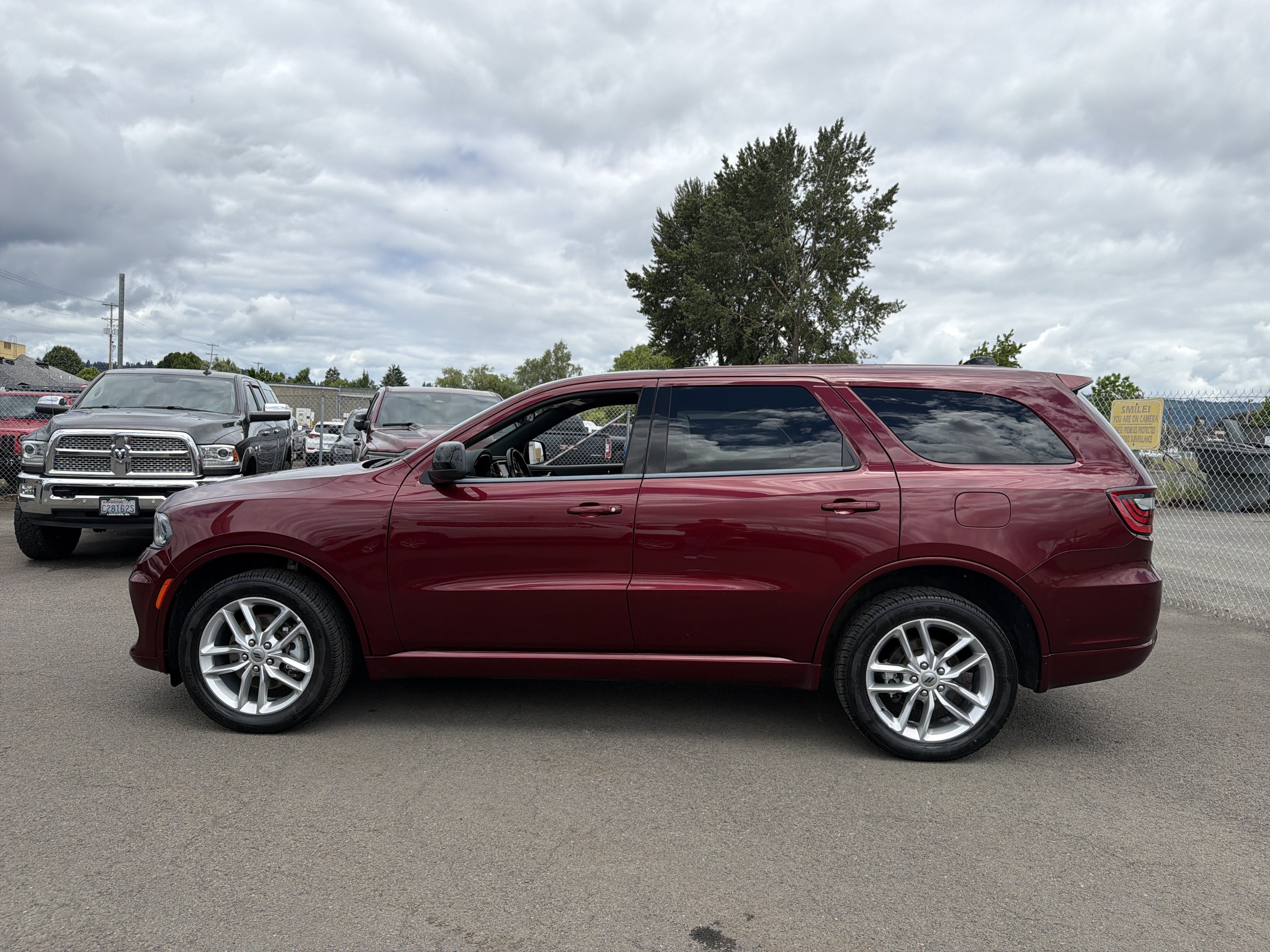 Used 2023 Dodge Durango GT AWD/4WD image 2