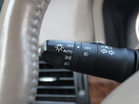 Used 2014 Nissan Armada Platinum image 31