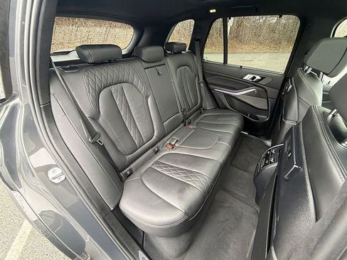 Used 2023 BMW X5 M50i w/ Executive Package image 21