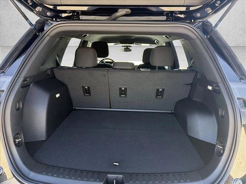 Used 2026 Chevrolet Equinox LT FWD image 19