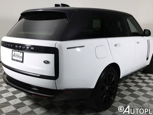 Used 2023 Land Rover Range Rover SE AWD/4WD image 5
