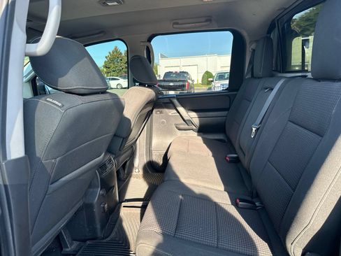 Used 2014 Nissan Titan PRO-4X AWD/4WD image 10