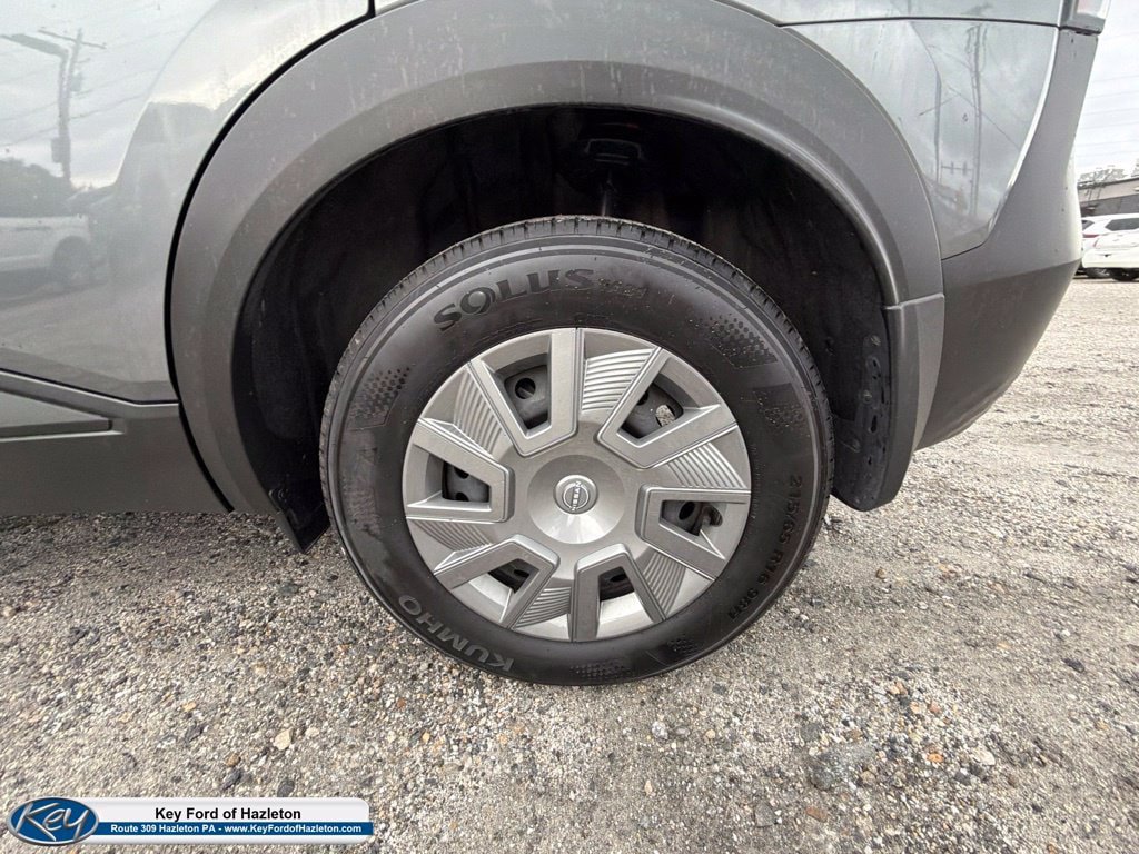Used 2025 Nissan Kicks S AWD/4WD image 10